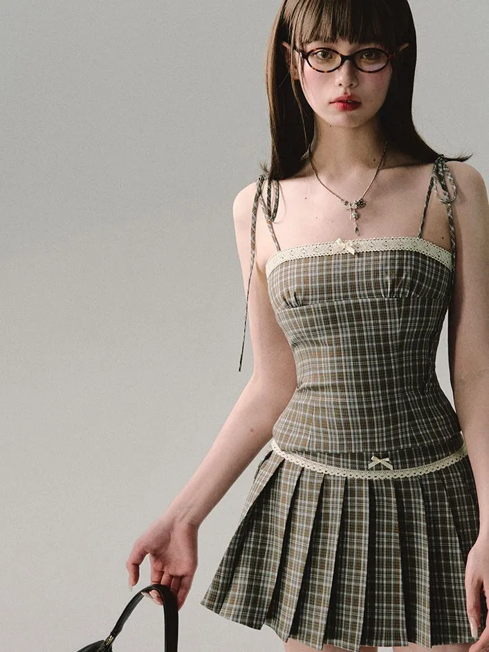 Bow Plaid Camisole & Pleated Short Skirt