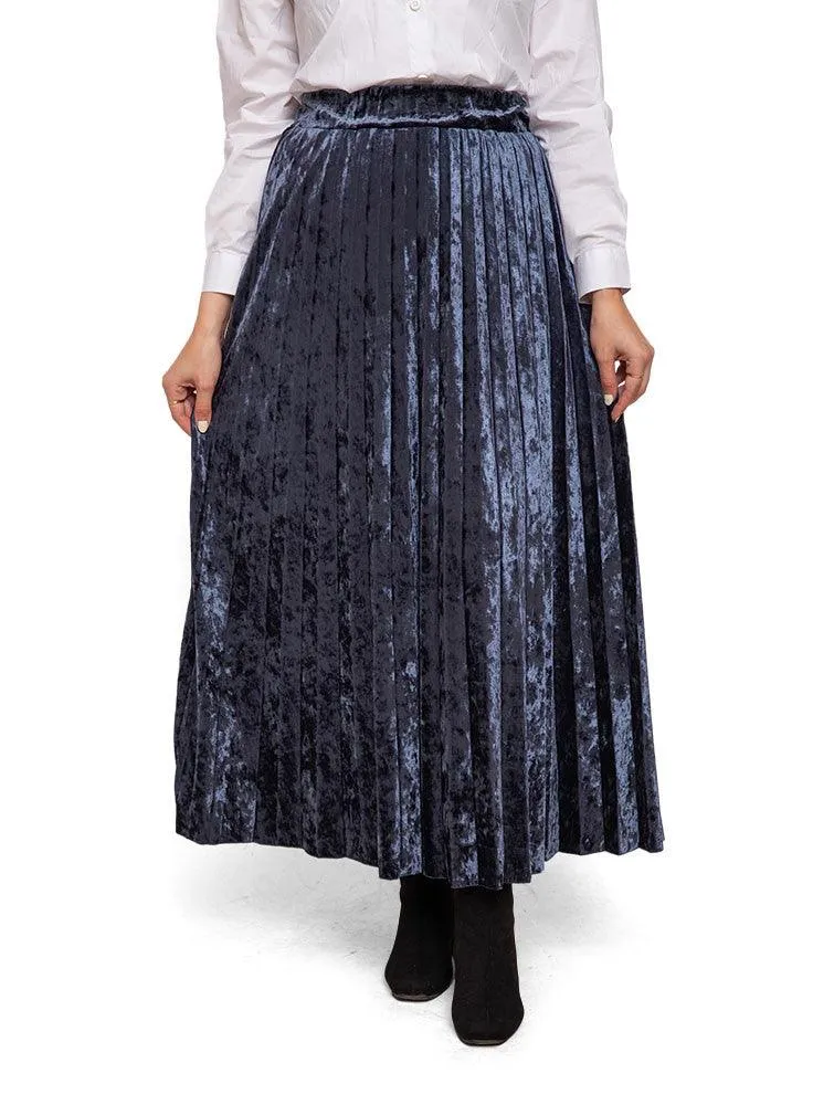 Magnet V-Pleated Skirt
