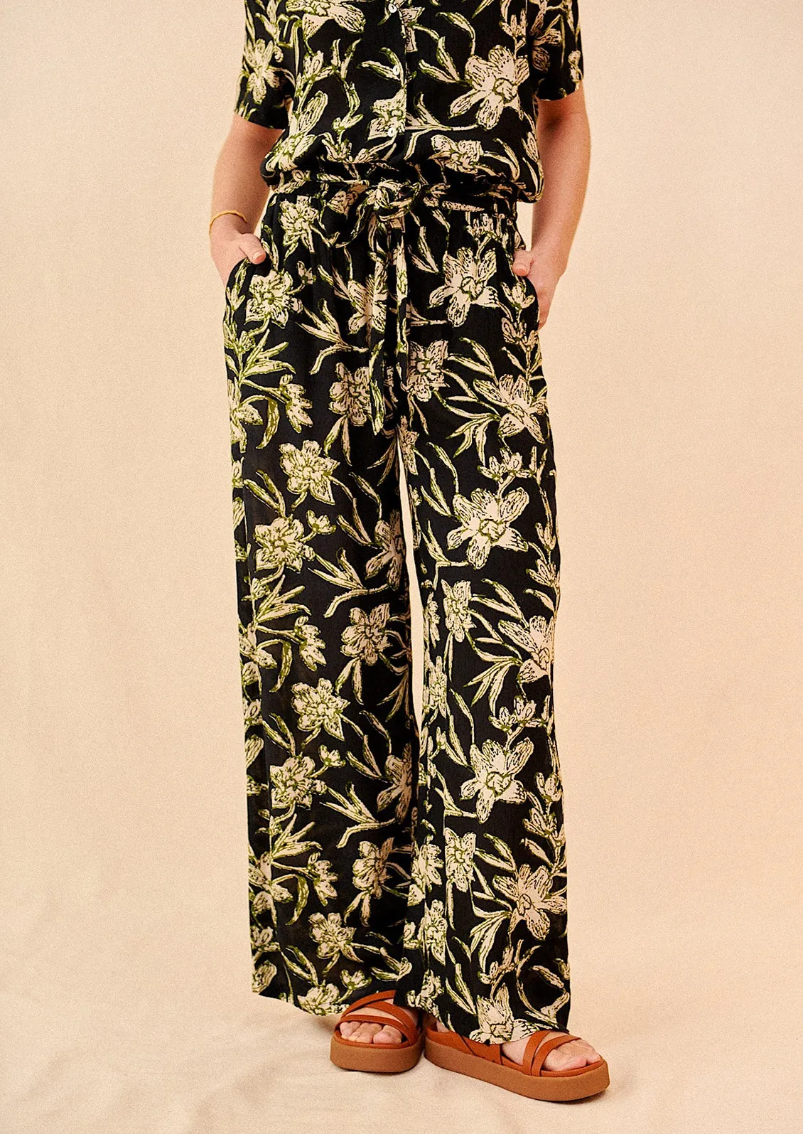 Plumeria Printed Pants