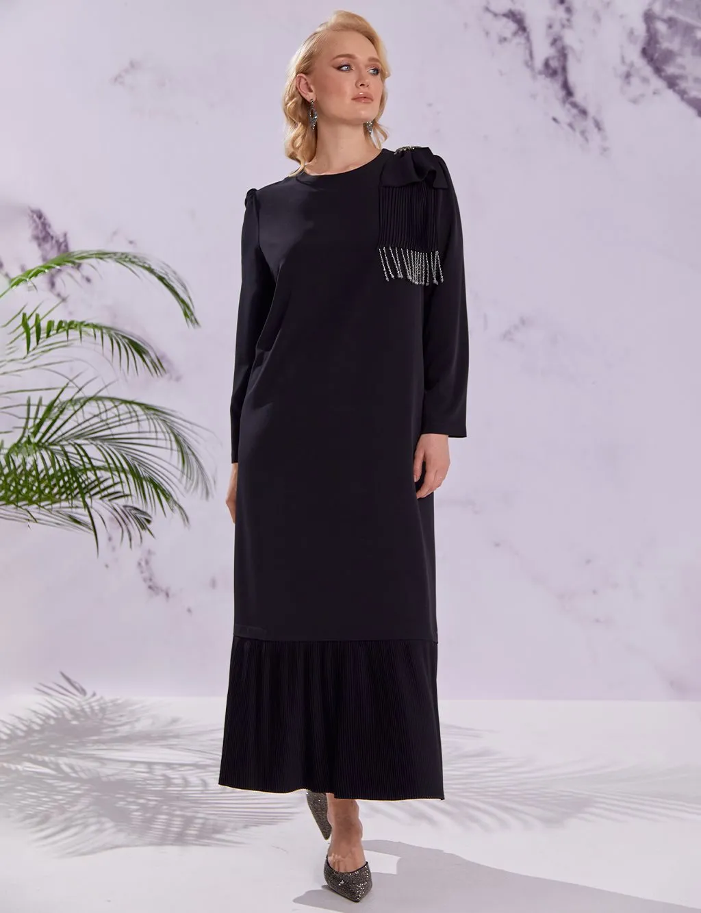Stylish Dress with Bead Tassels Black