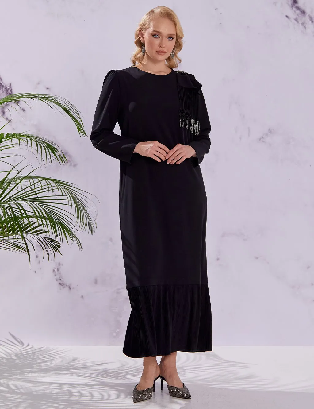 Stylish Dress with Bead Tassels Black